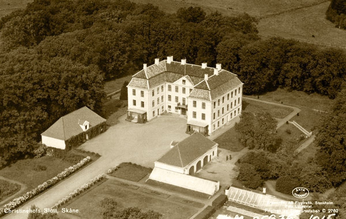 Christinehof vykort 1935 som visar trädgården vid Christinehof